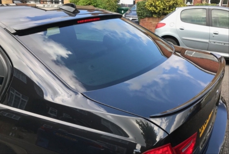 BMW 3 SERISI E90 2005-2012 IÇIN UYUMLU CAM ÜSTÜ SPOILER - PIANO BLACK (PARLAK SIYAH)